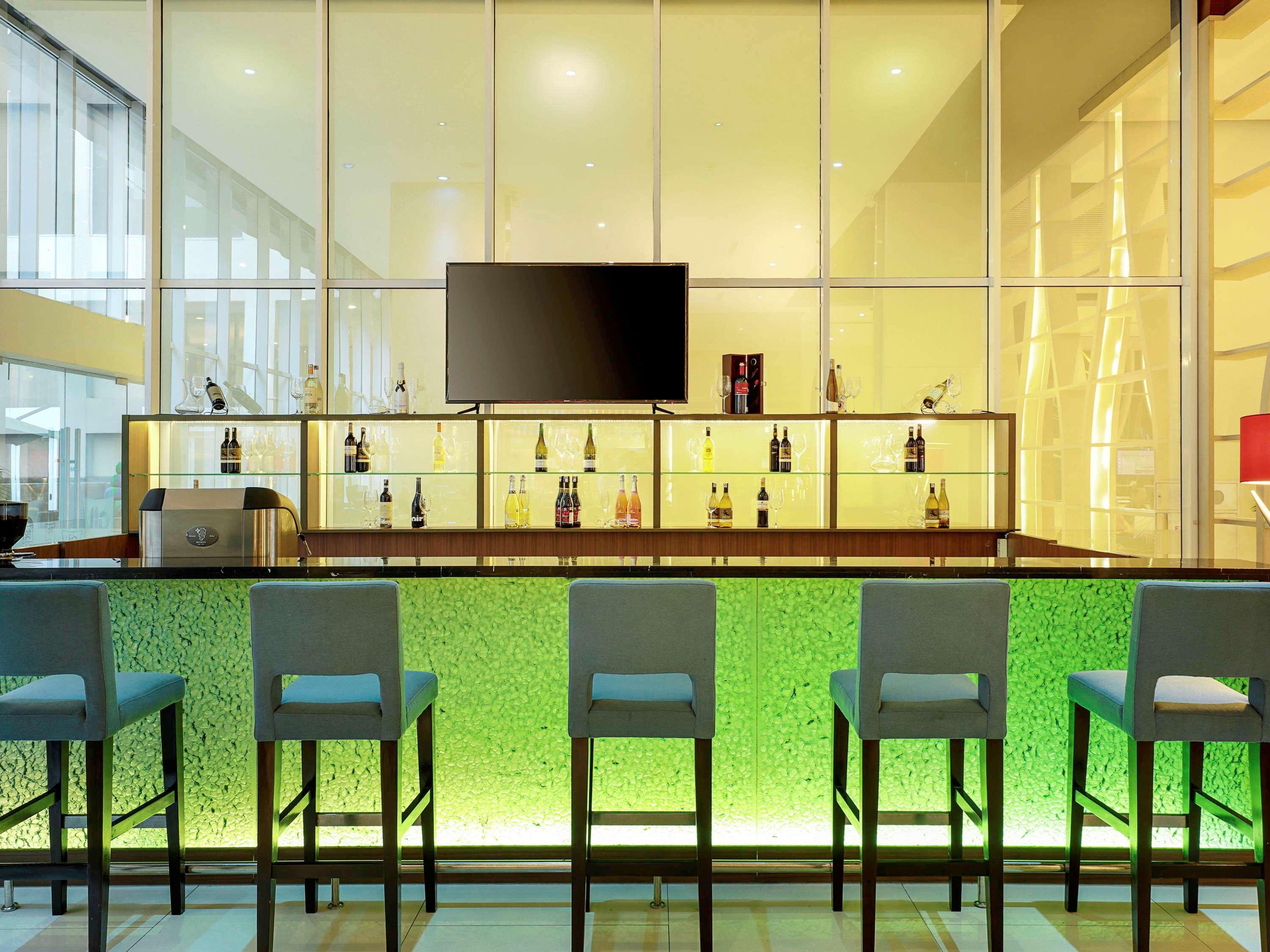 Ibis Styles Jakarta Gajah Mada Ngoại thất bức ảnh